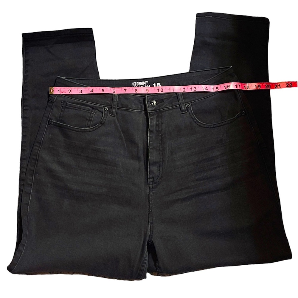 HT Denim Mom Jeans in Black